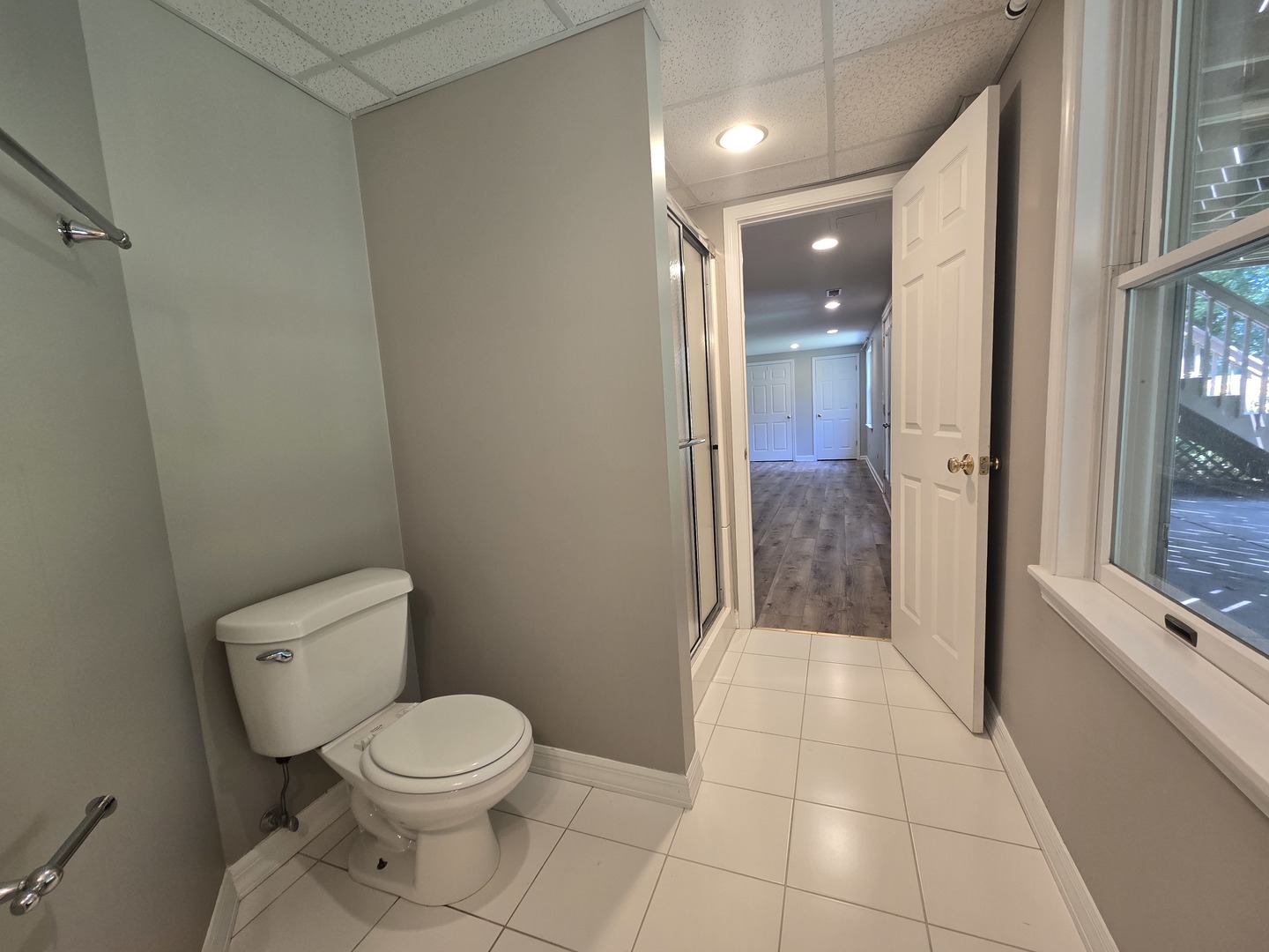 1565 OLD BARN Circle, Libertyville, IL 60048