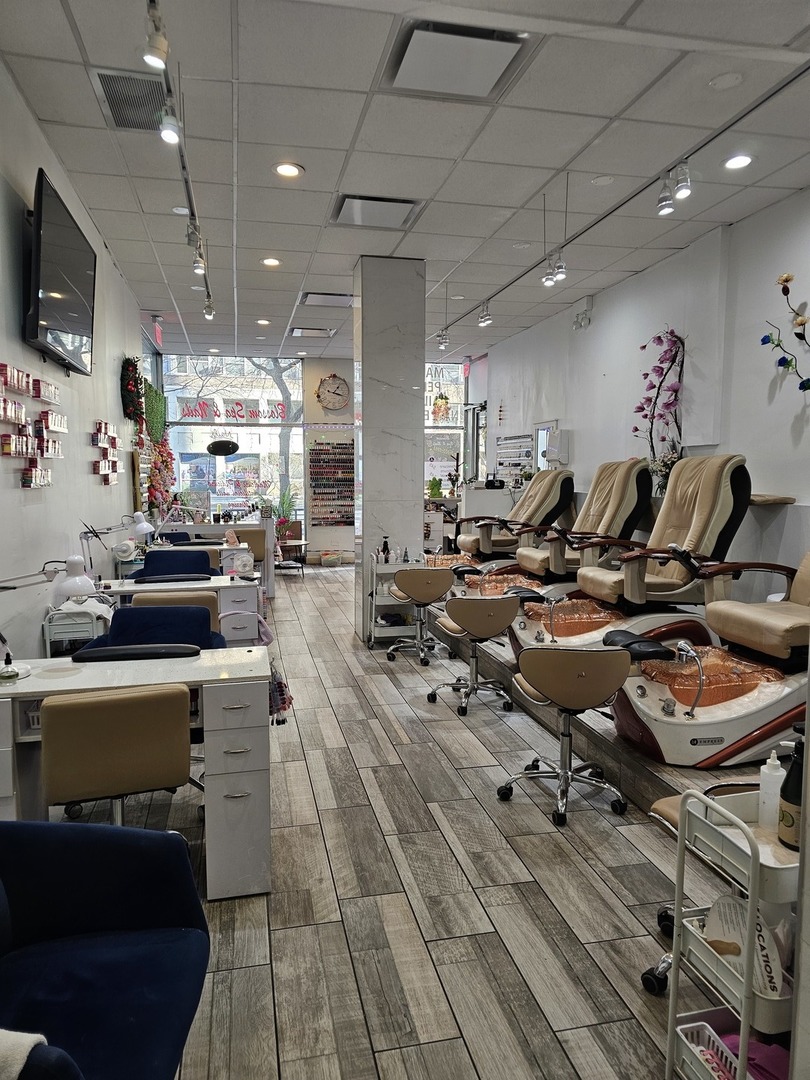 3110 N Sheridan Road, Chicago, IL 60657