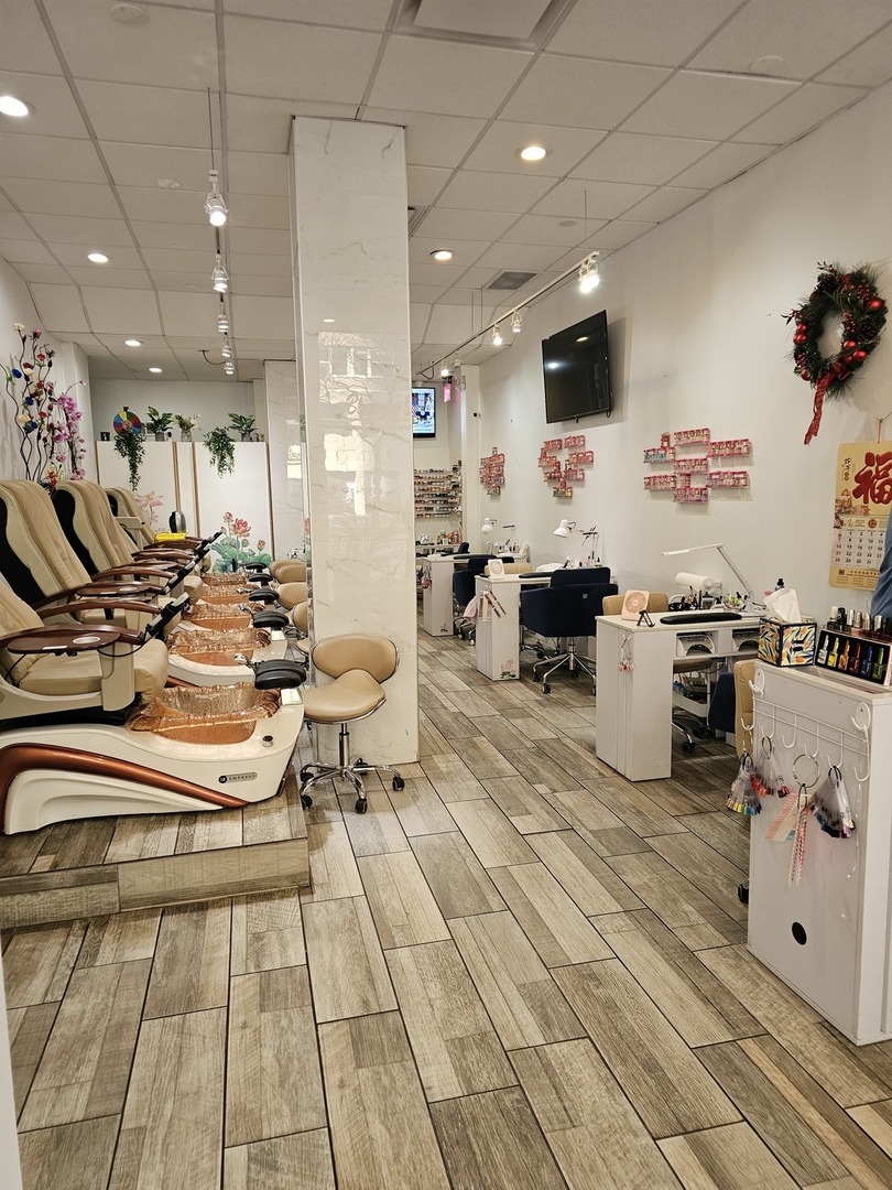 3110 N Sheridan Road, Chicago, IL 60657