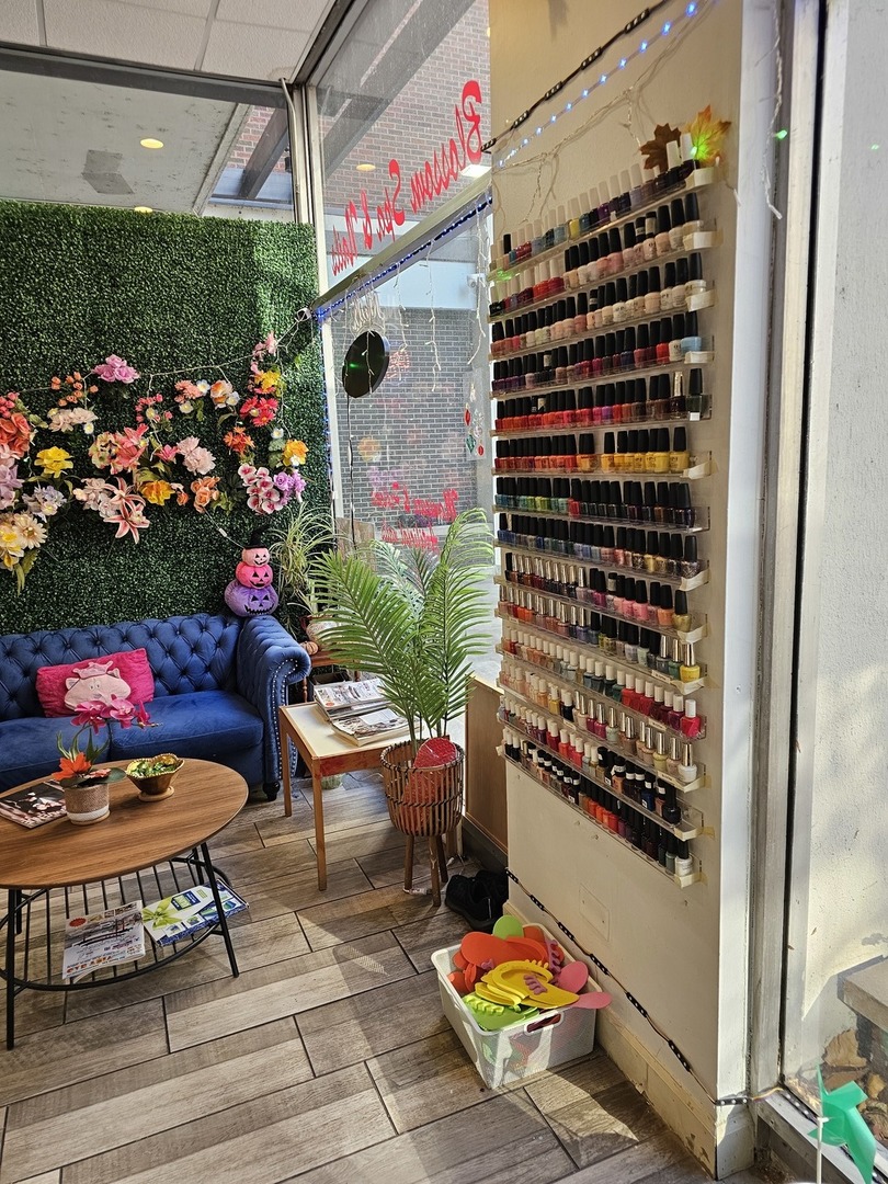 3110 N Sheridan Road, Chicago, IL 60657