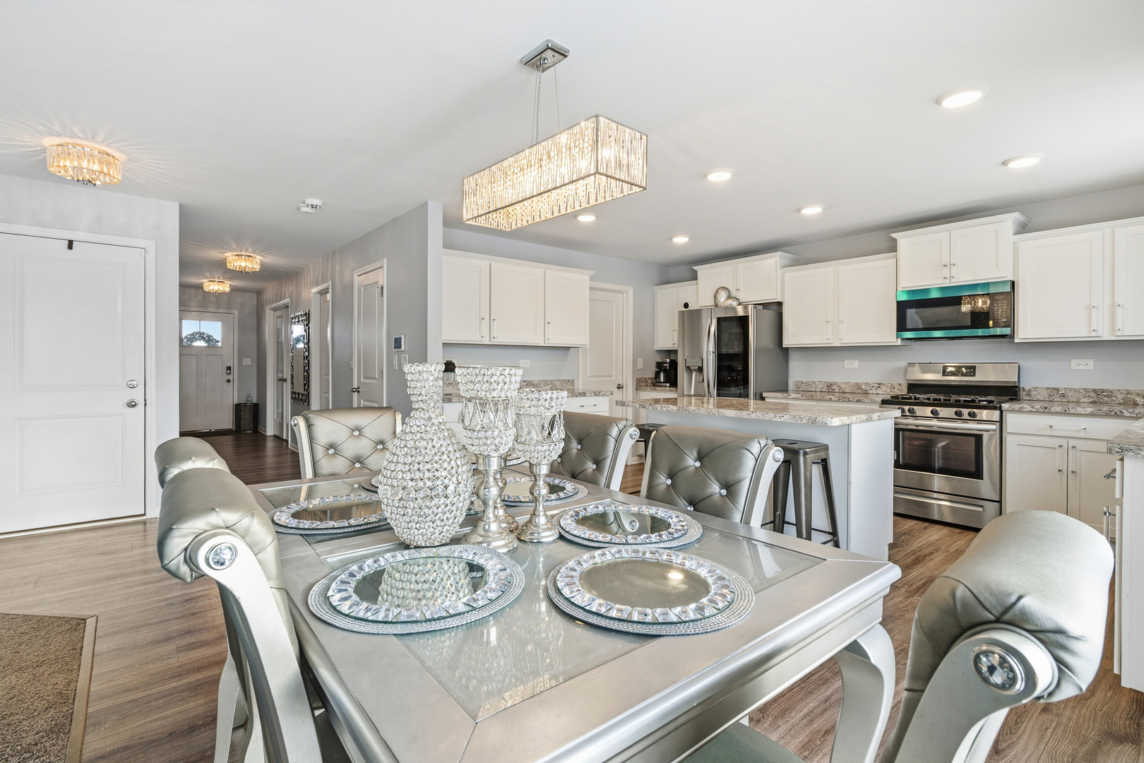 434 S Stonebrook Drive, Romeoville, IL 60446