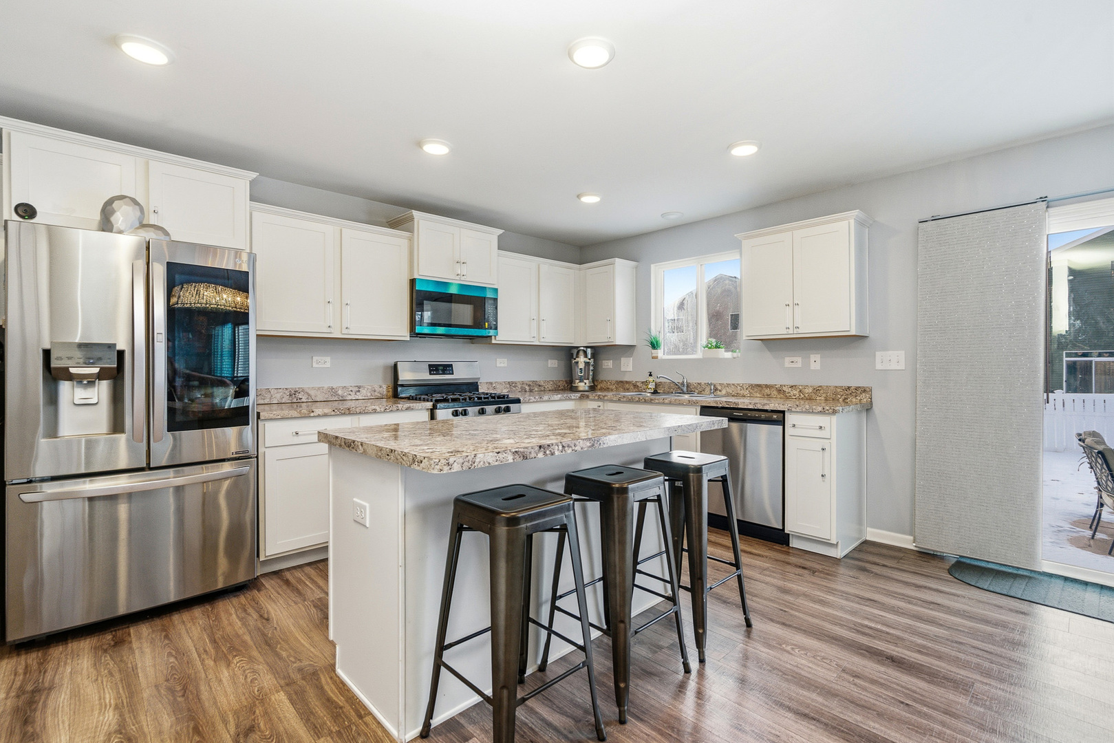 434 S Stonebrook Drive, Romeoville, IL 60446