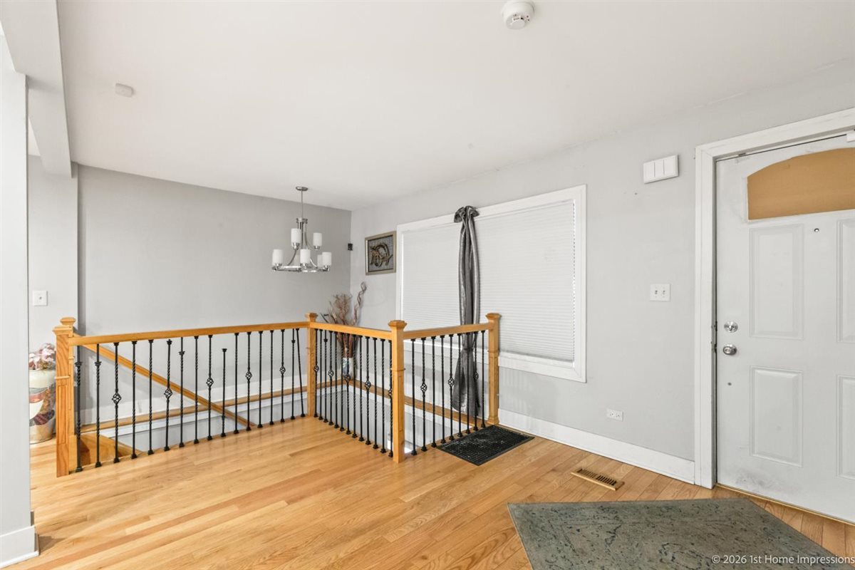 46 Englewood Avenue, Bellwood, IL 60104