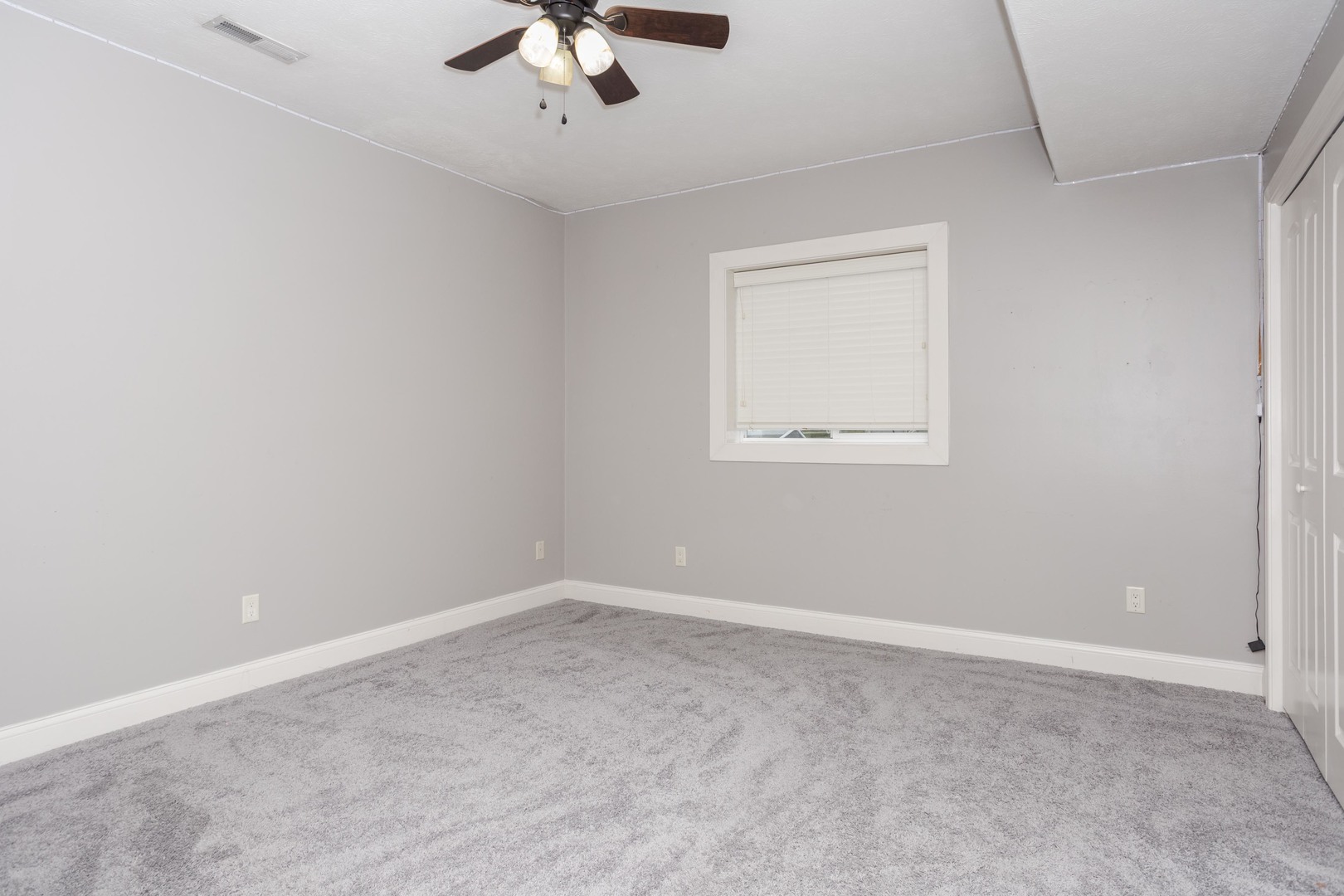 2807 Vrooman Court, Bloomington, IL 61704