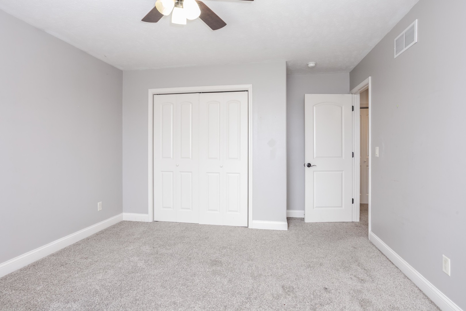 2807 Vrooman Court, Bloomington, IL 61704