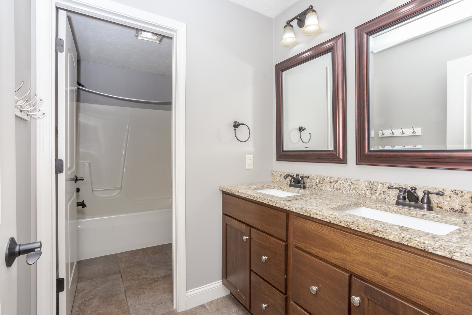 2807 Vrooman Court, Bloomington, IL 61704