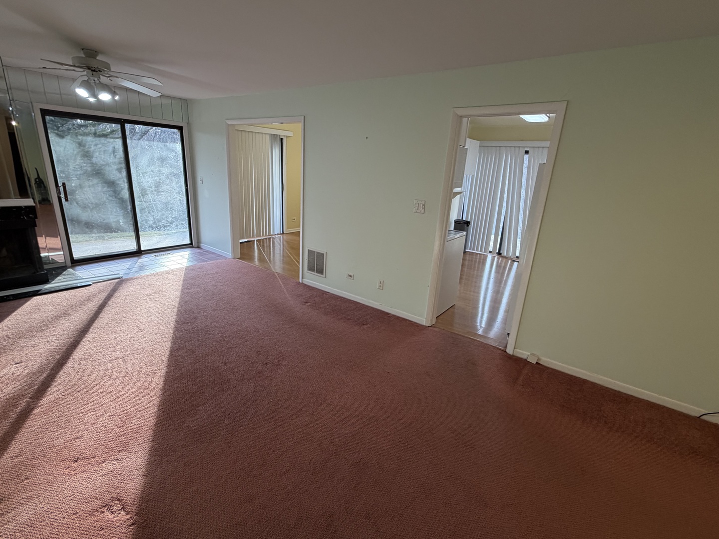 1S055 Spring Road #1C, Oakbrook Terrace, IL 60181