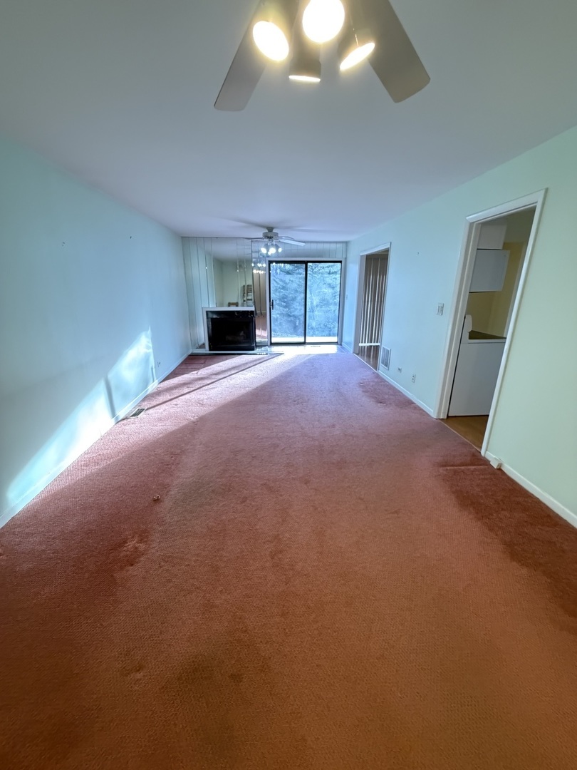 1S055 Spring Road #1C, Oakbrook Terrace, IL 60181
