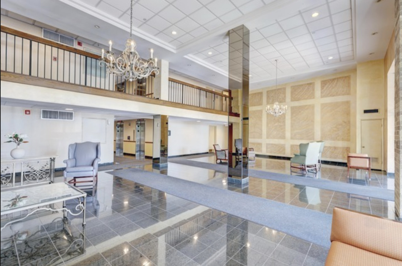 6340 Americana Drive #903, Willowbrook, IL 60527