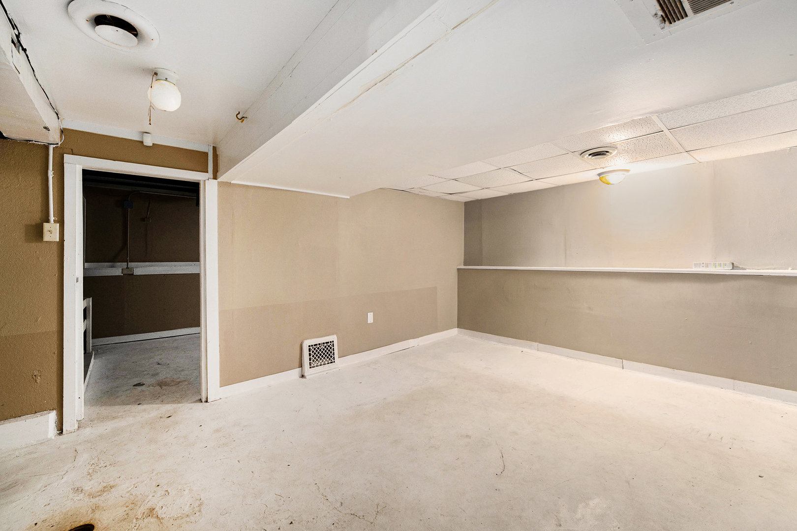 419 157th Street, Calumet City, IL 60409