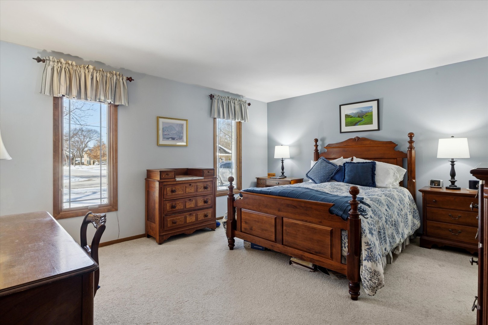 1607 Stoddard Avenue, Wheaton, IL 60187