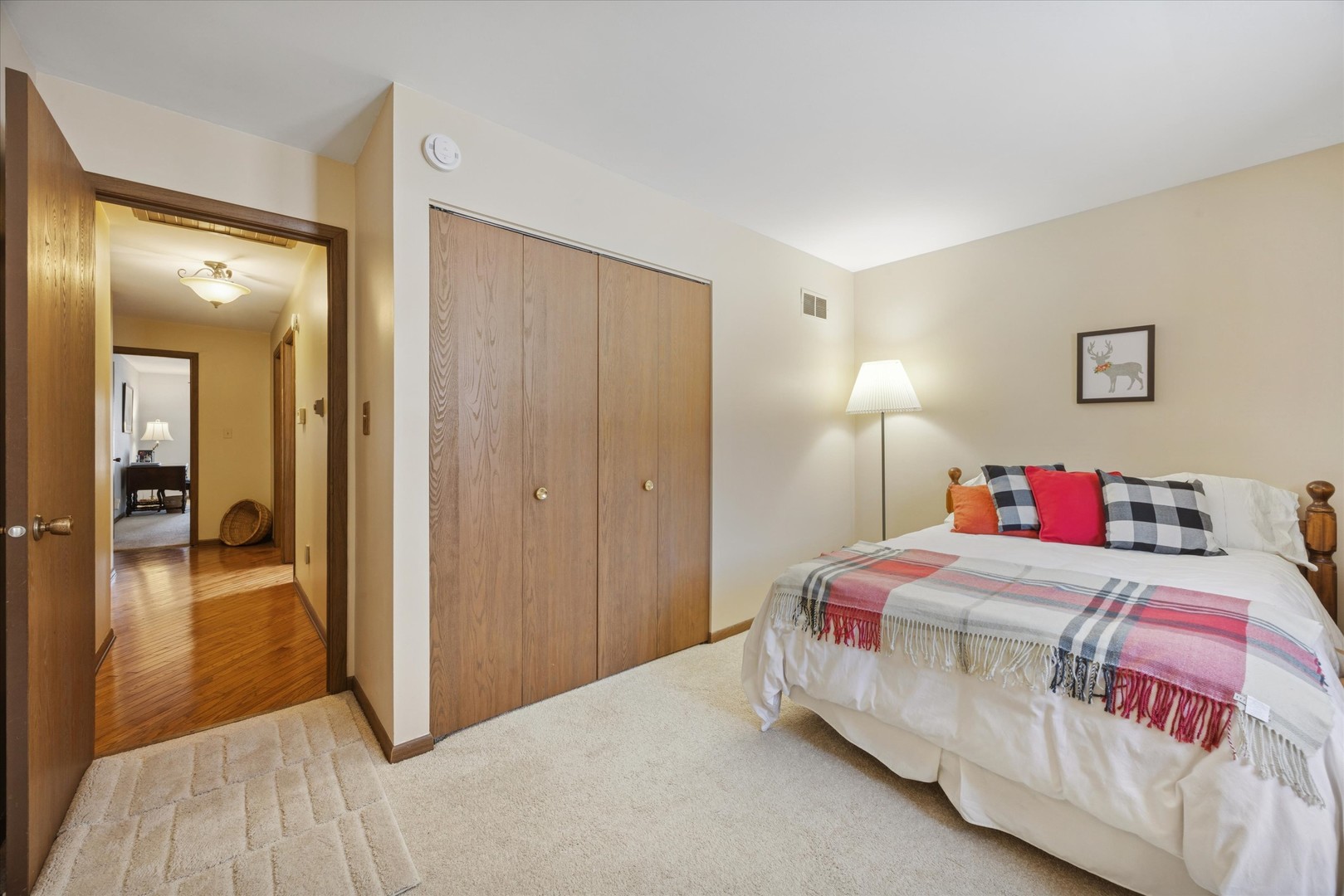 1607 Stoddard Avenue, Wheaton, IL 60187