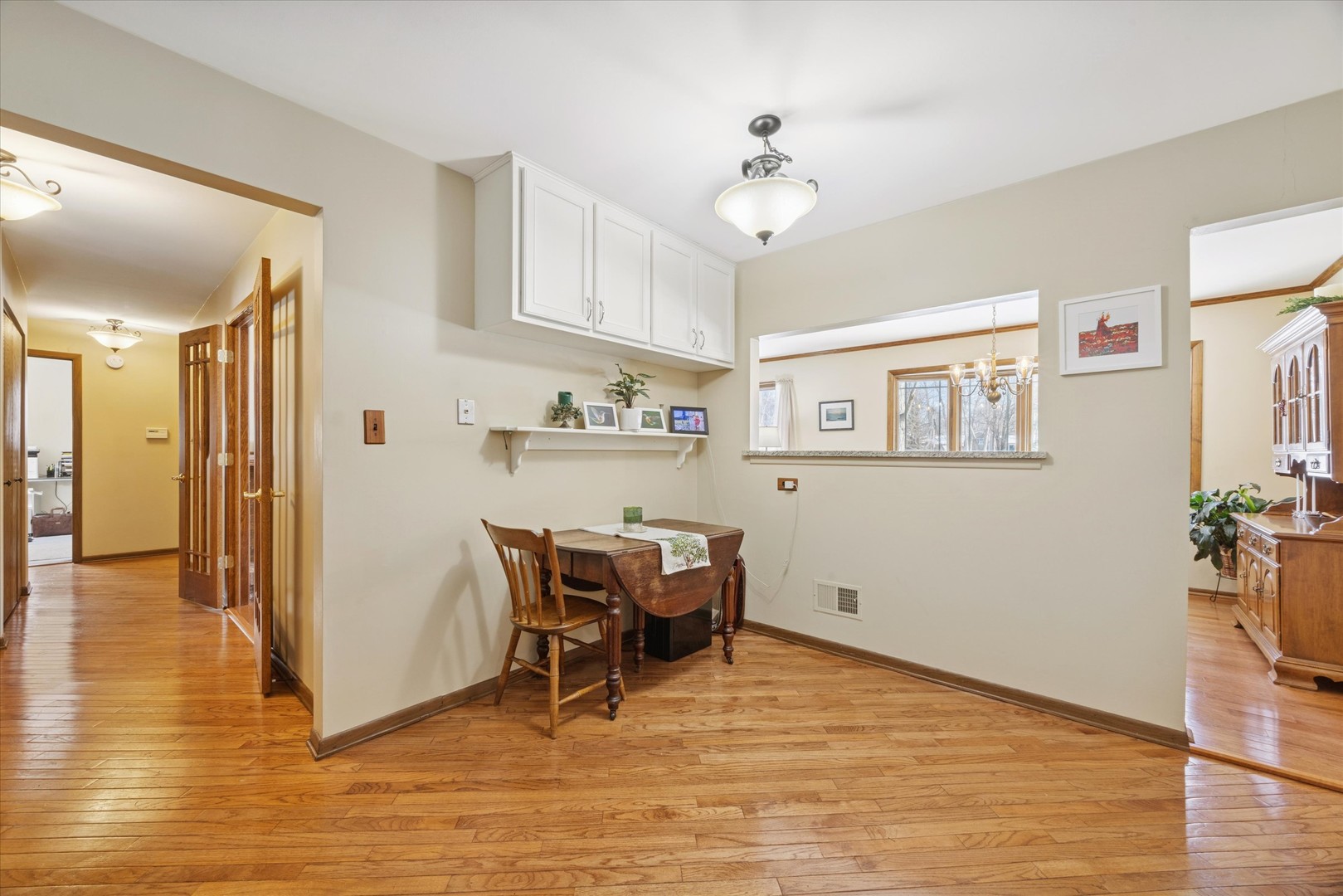 1607 Stoddard Avenue, Wheaton, IL 60187