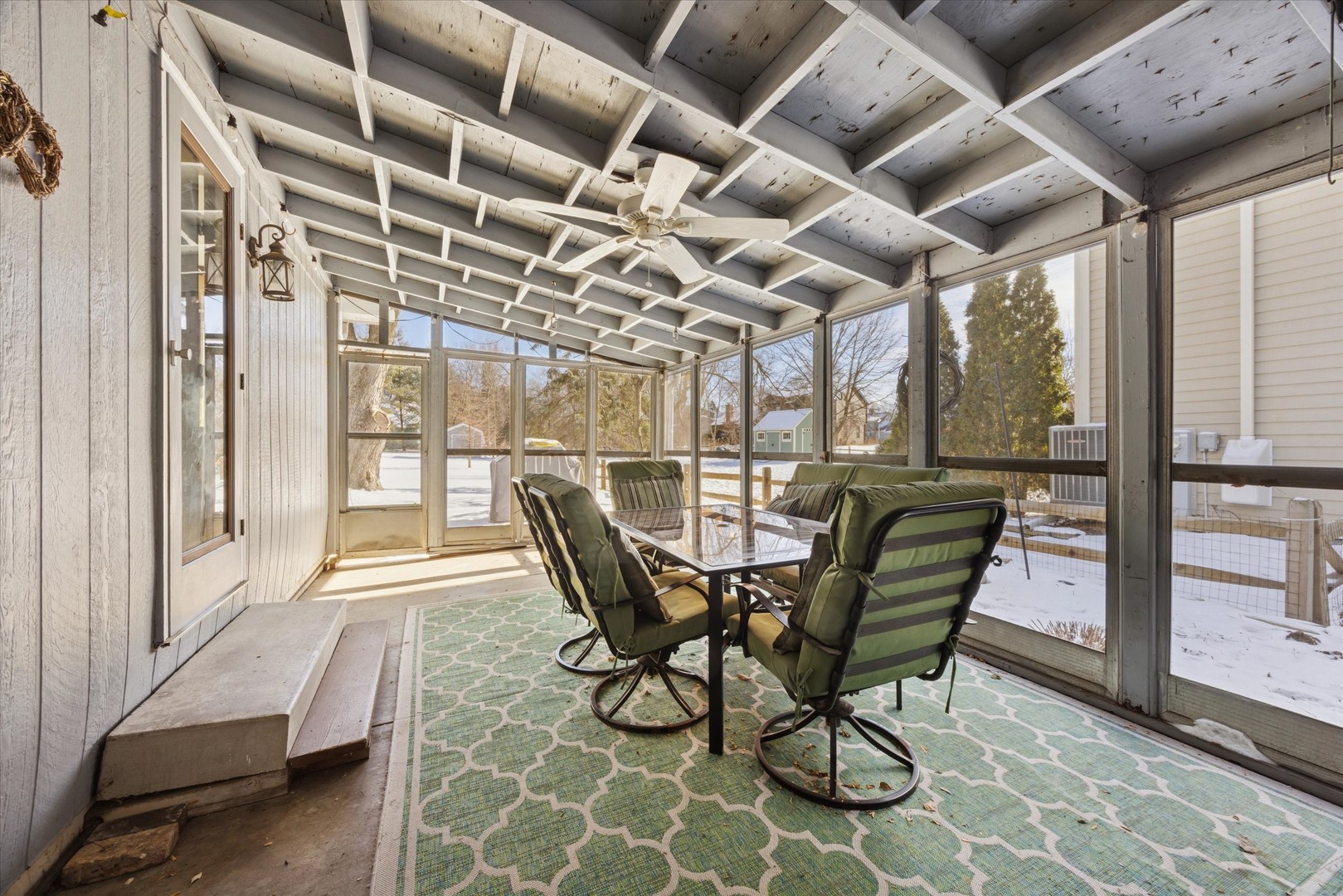 1607 Stoddard Avenue, Wheaton, IL 60187