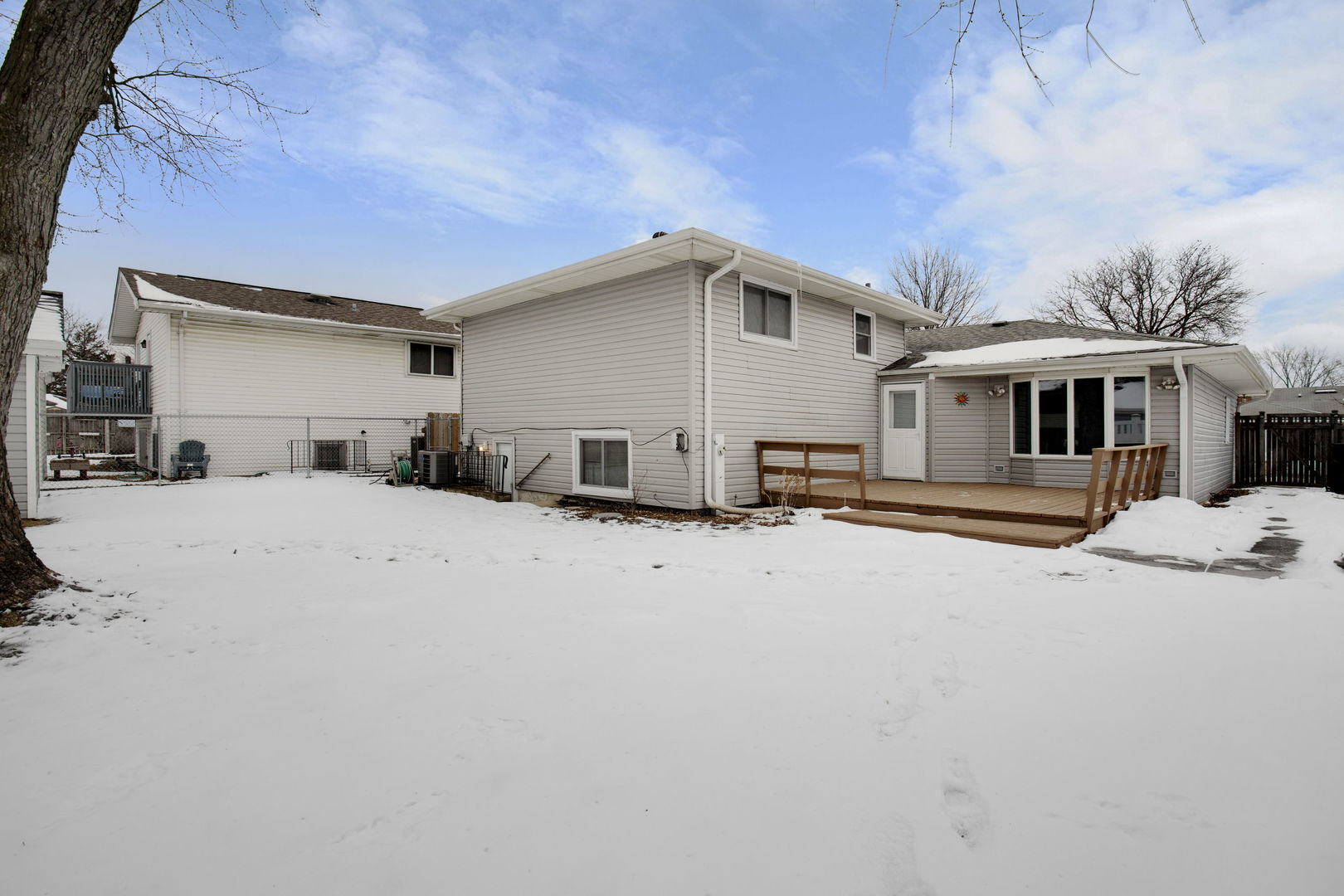 18016 66th Avenue, Tinley Park, IL 60477