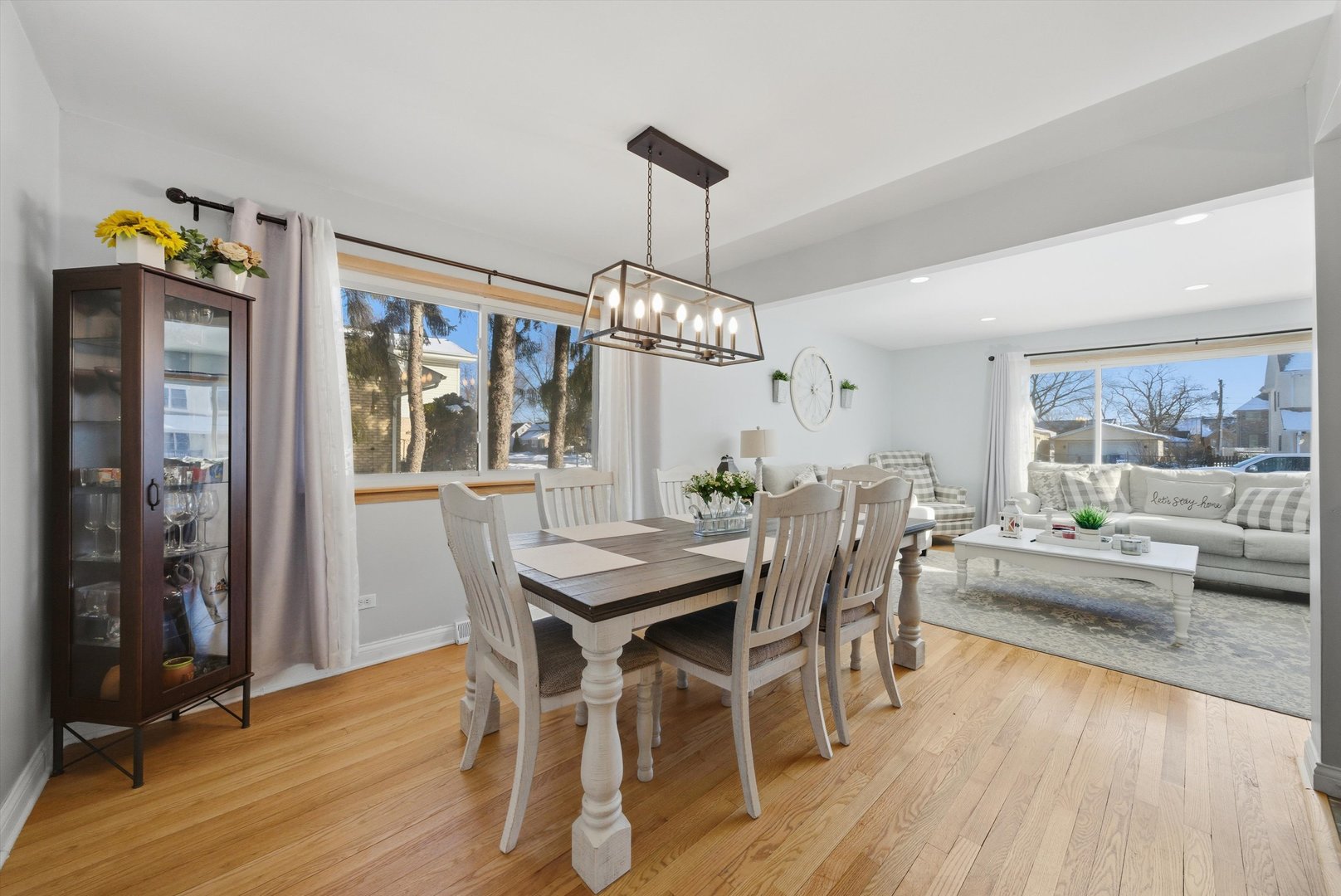 8930 Mcvicker Avenue, Oak Lawn, IL 60453