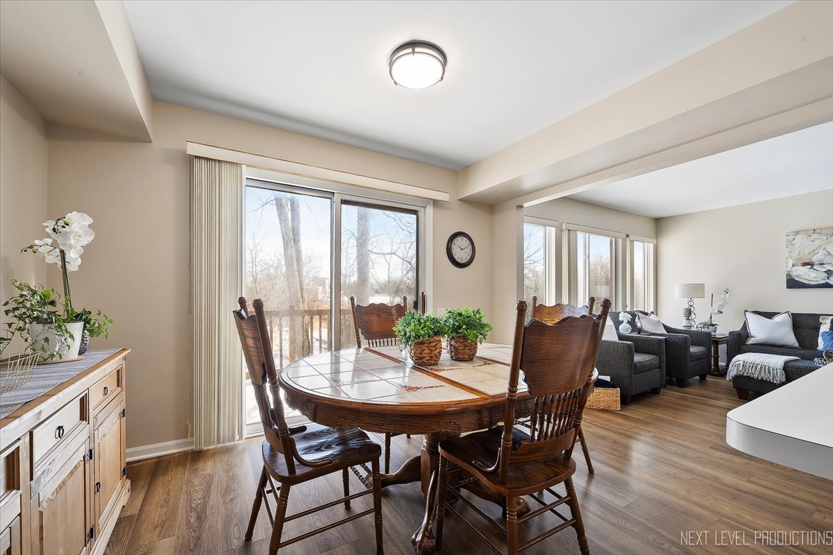 103 Locksley Drive, Streamwood, IL 60107