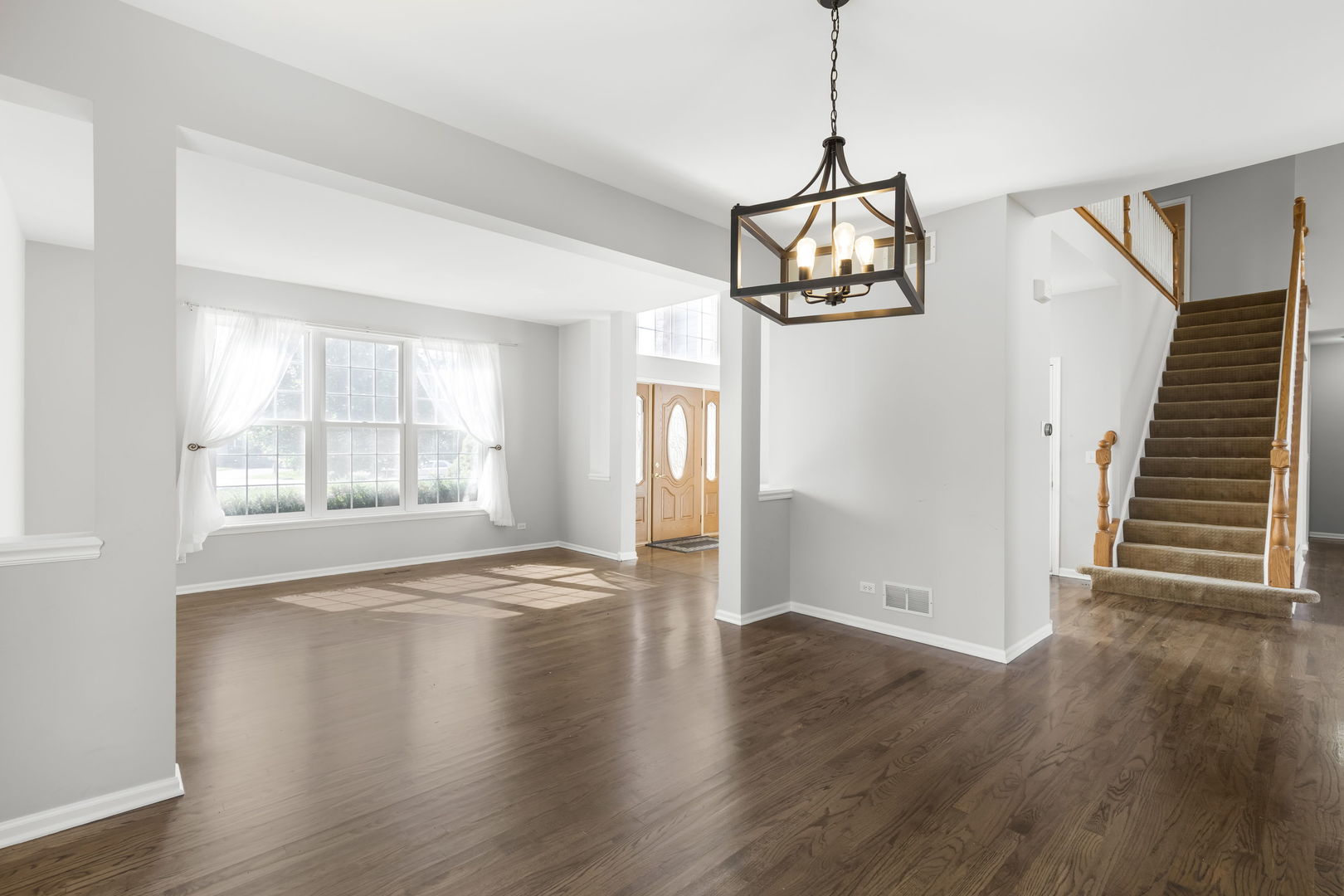 3 Barton Creek Court, Lake In The Hills, IL 60156