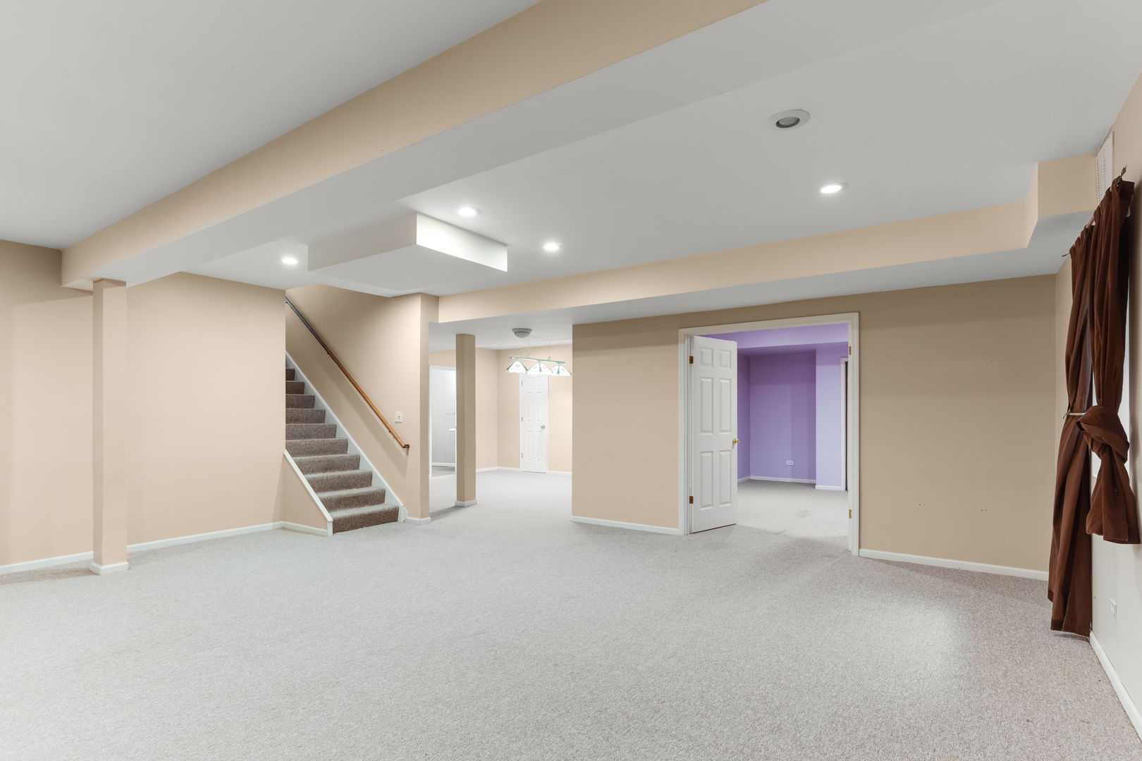 3 Barton Creek Court, Lake In The Hills, IL 60156