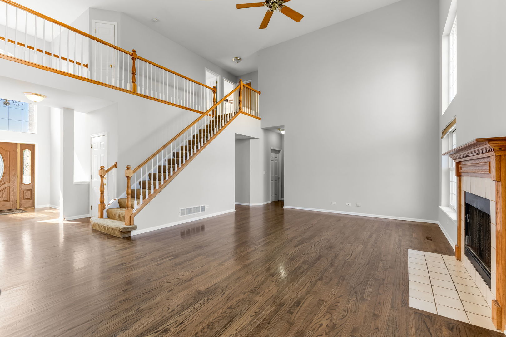 3 Barton Creek Court, Lake In The Hills, IL 60156