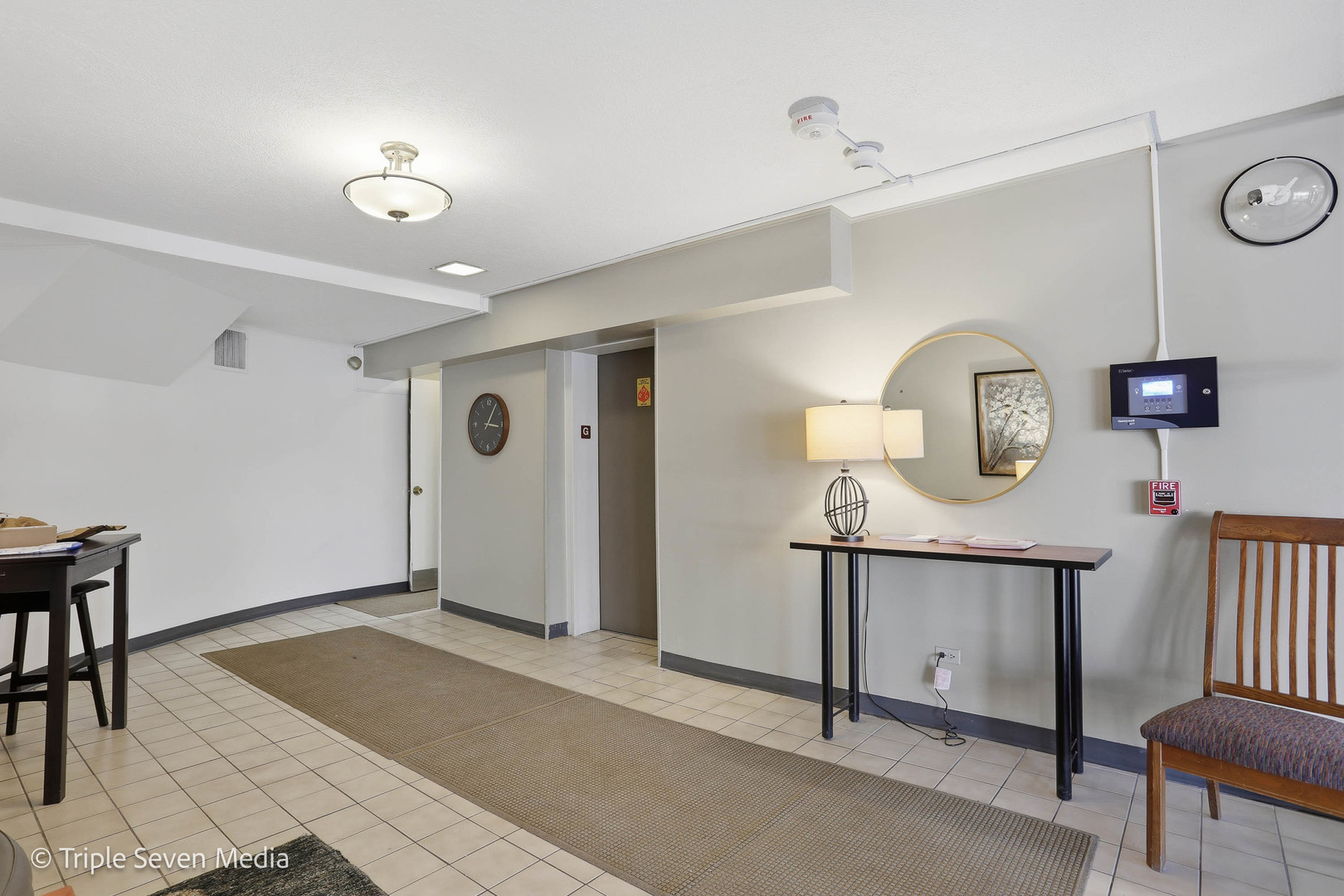 440 Raintree Court #1G, Glen Ellyn, IL 60137