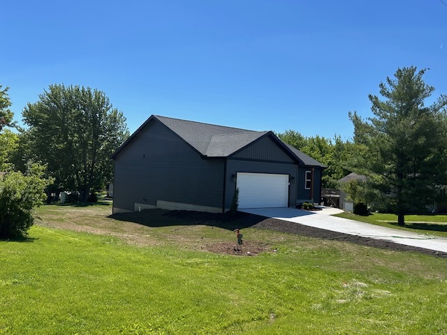 25179 N 2175 East Road, Lexington, IL 61753