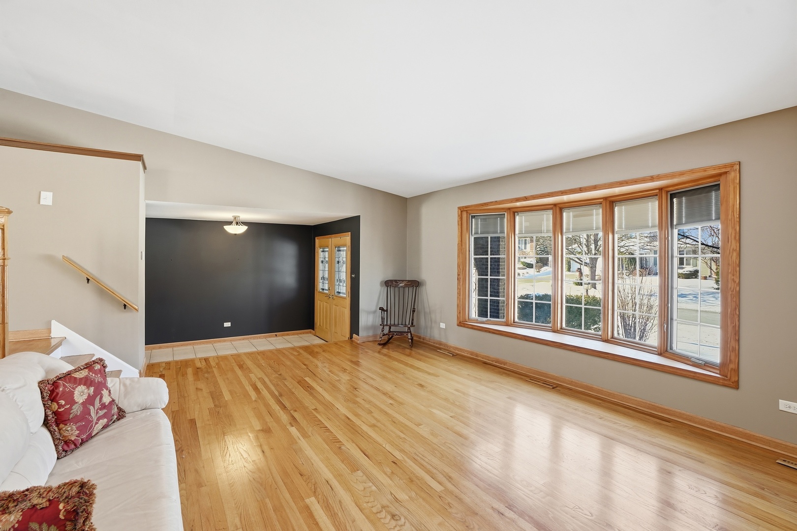 15317 Orchard Lane, Oak Forest, IL 60452