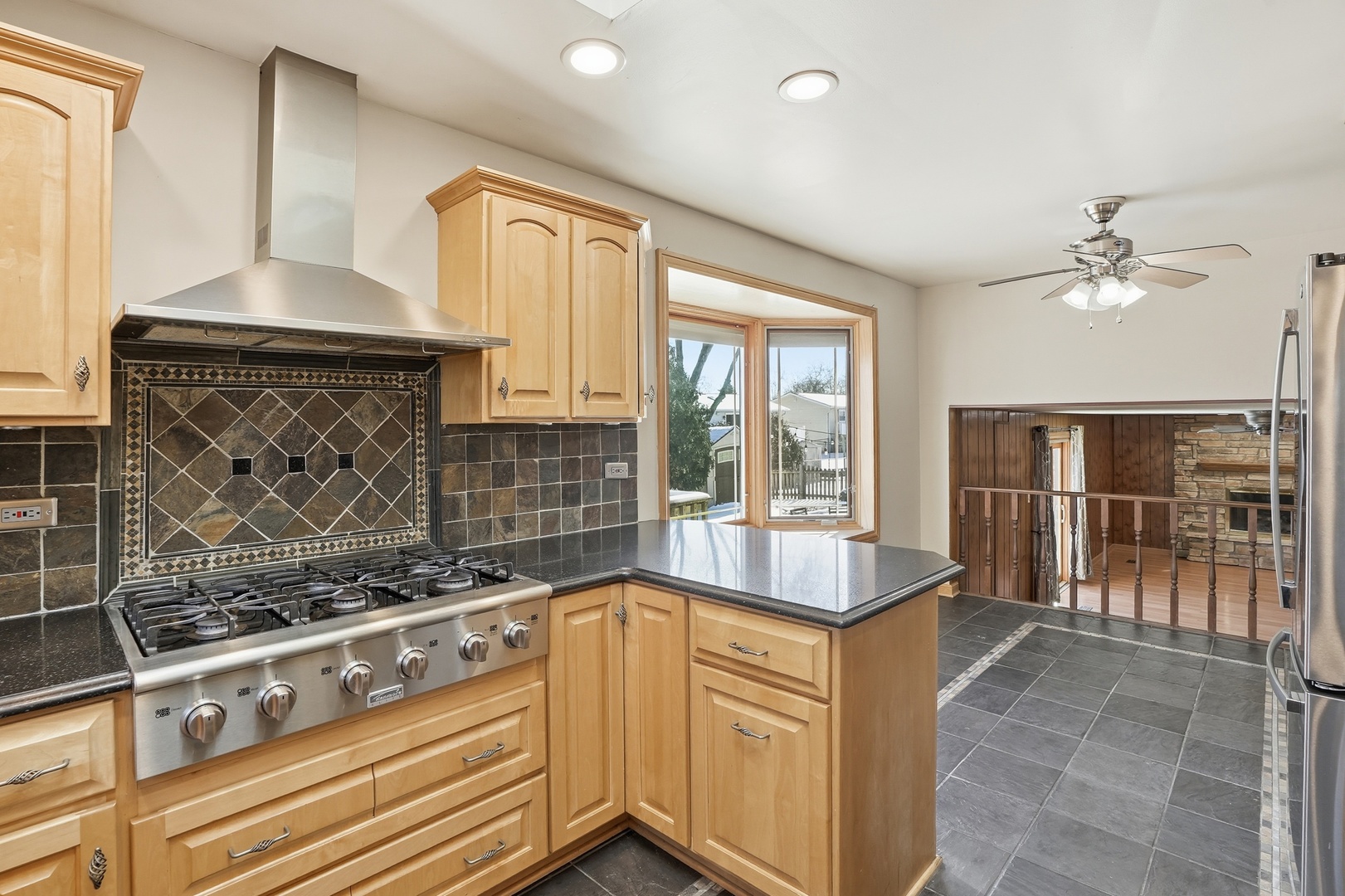 15317 Orchard Lane, Oak Forest, IL 60452