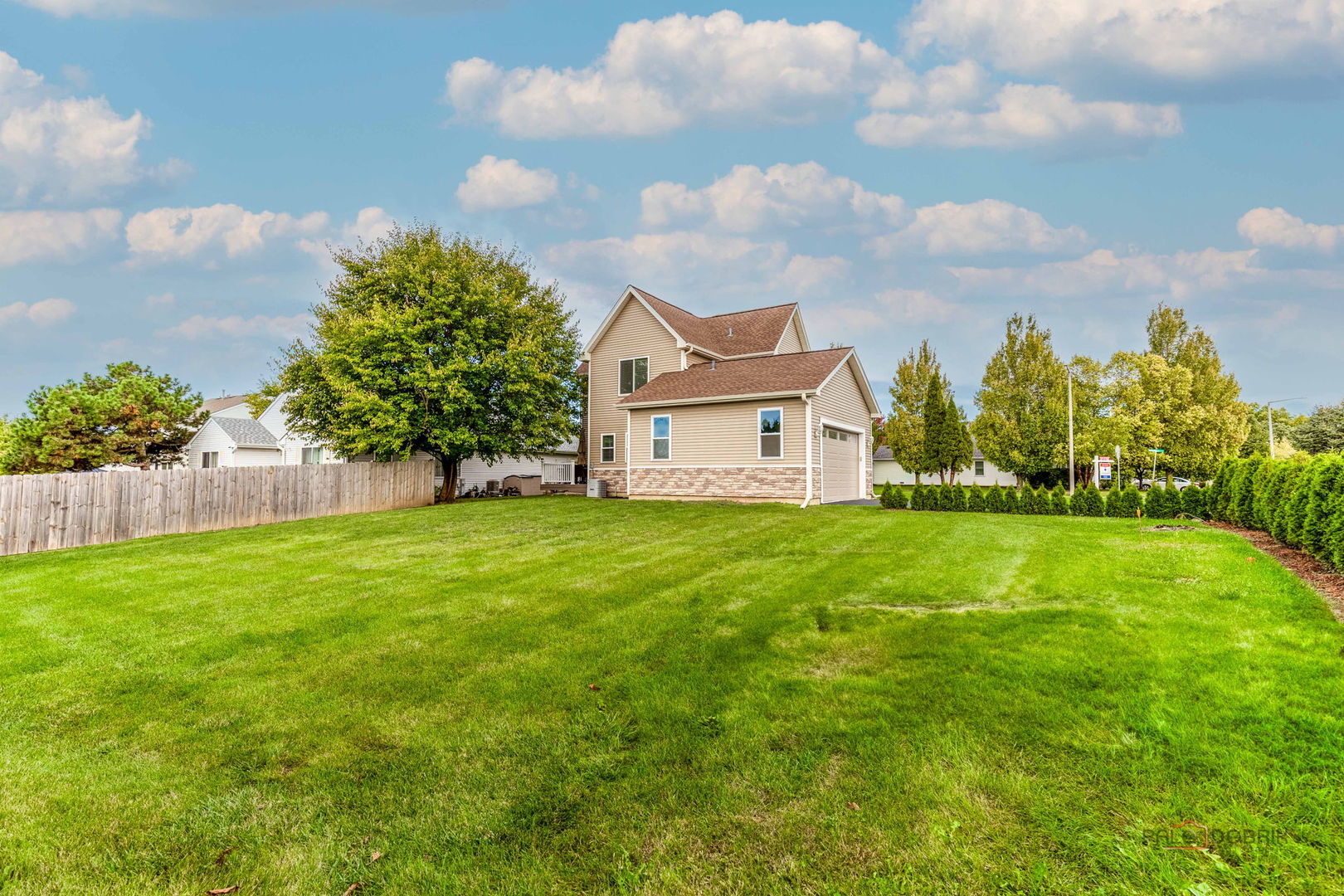 355 Woodhill Lane, Lake Villa, IL 60046