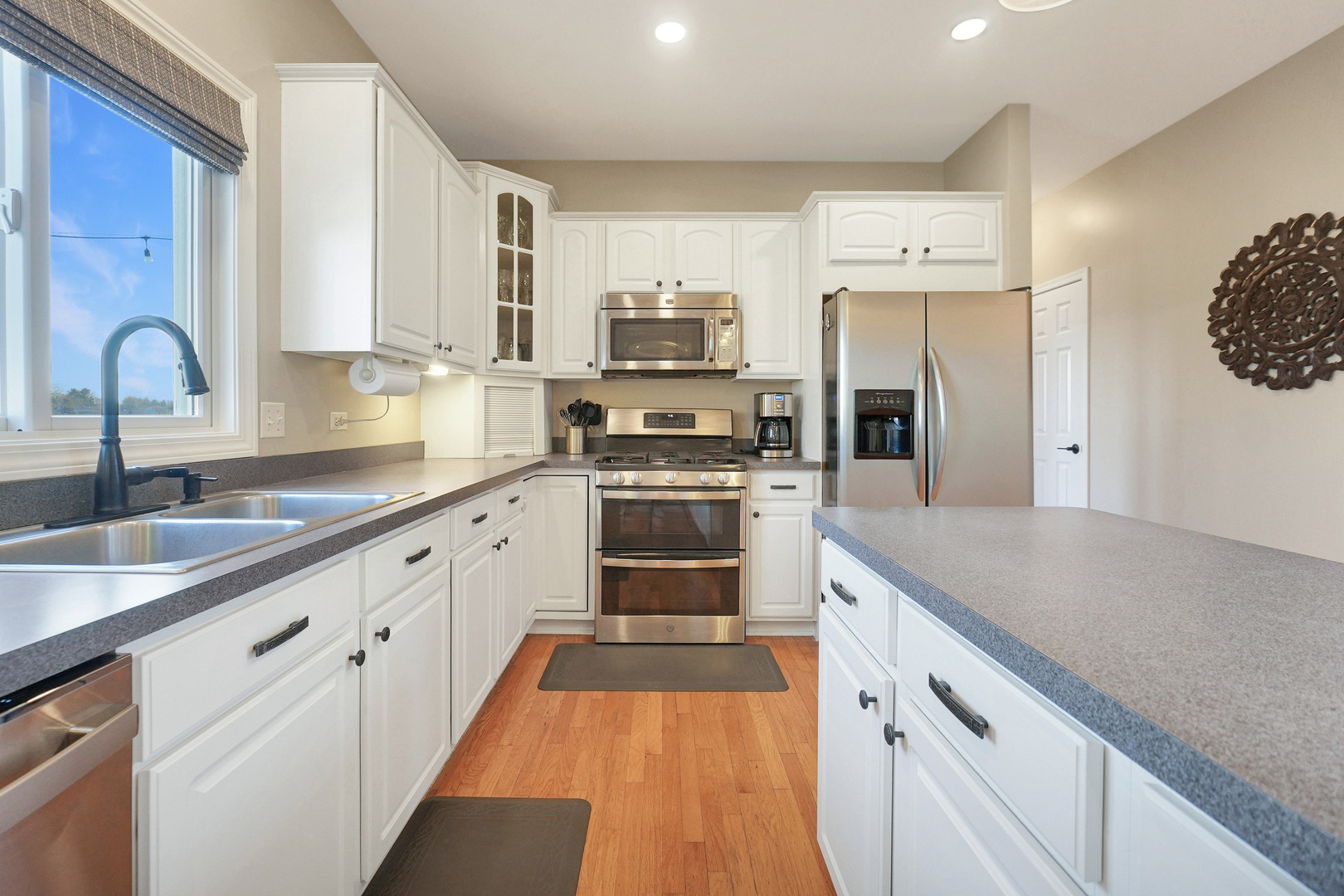 3135 Wild Meadow Lane, Aurora, IL 60504