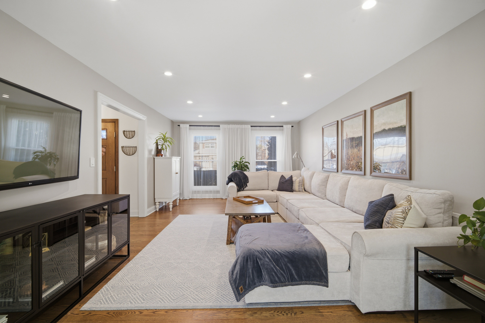 Arlington Heights, IL 60004