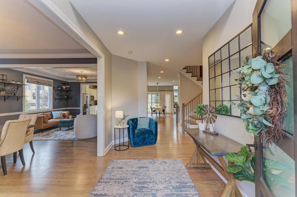 1061 Sean Circle, Darien, IL 60561