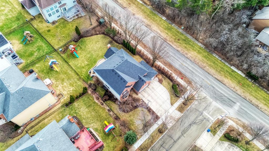 1061 Sean Circle, Darien, IL 60561