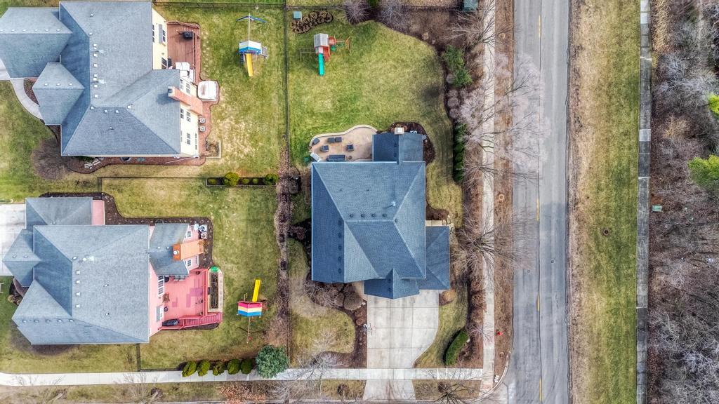 1061 Sean Circle, Darien, IL 60561