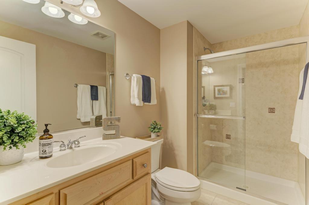 1061 Sean Circle, Darien, IL 60561