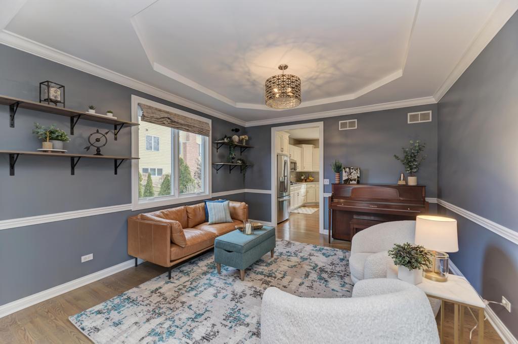 1061 Sean Circle, Darien, IL 60561