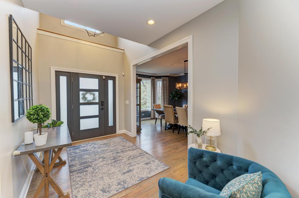 1061 Sean Circle, Darien, IL 60561