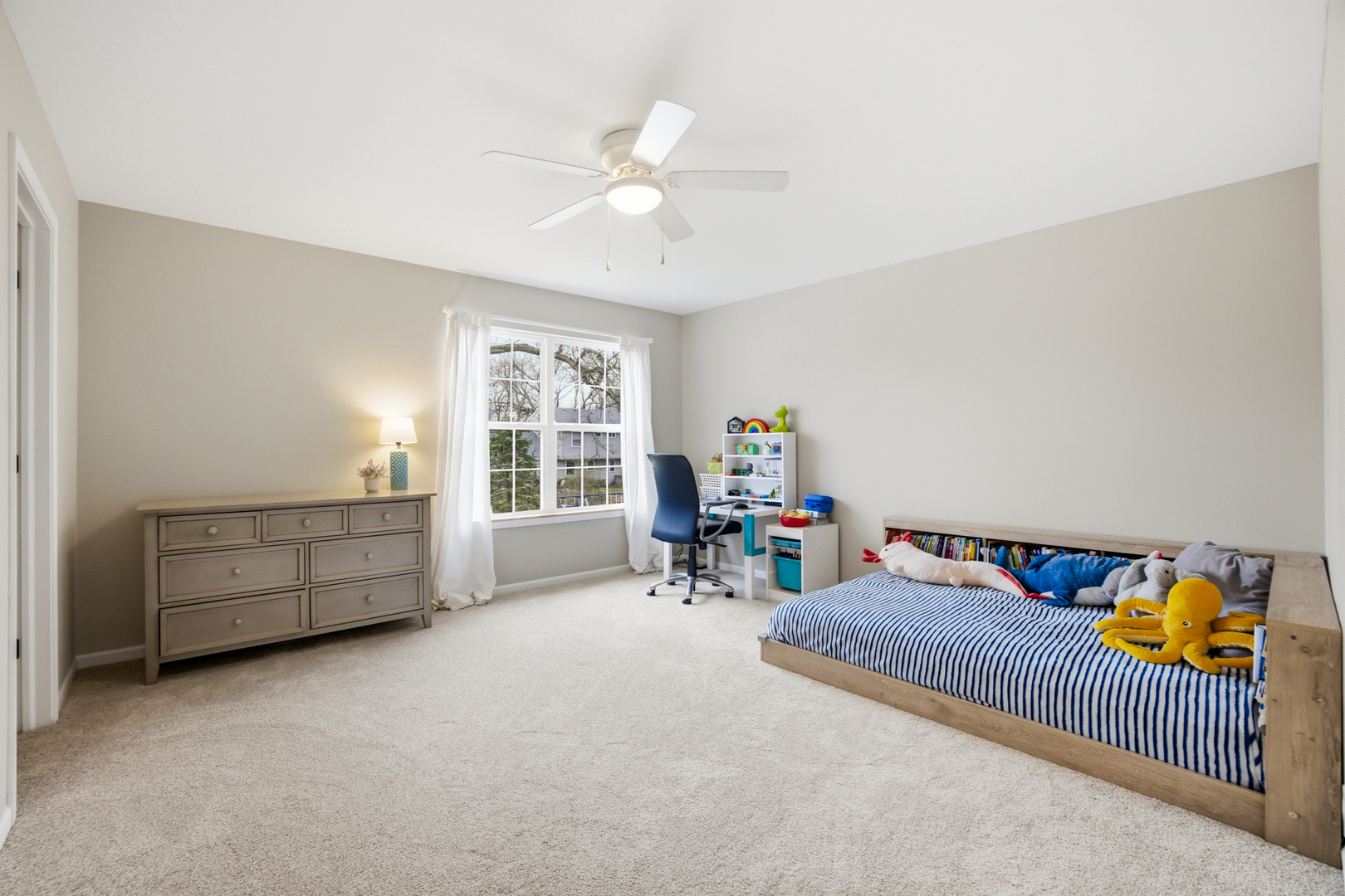 1331 S 7th Street, St. Charles, IL 60174