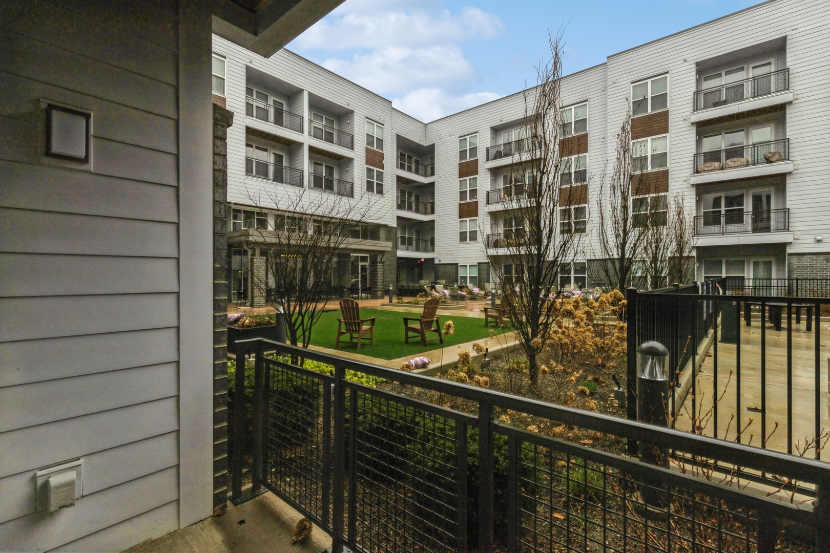 555 Lakeview Parkway #000, Vernon Hills, IL 60061