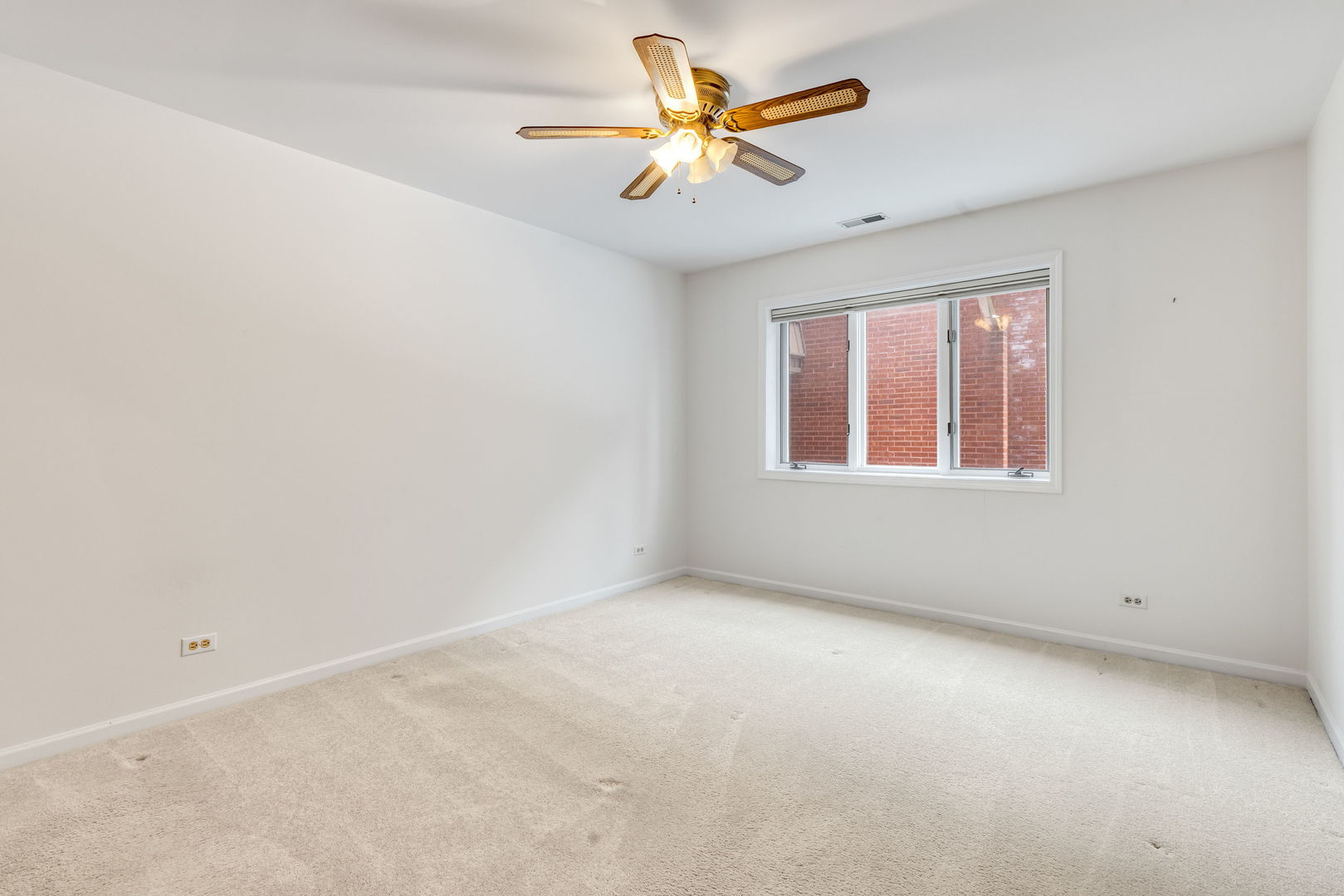 129 Acacia Circle #106E, Indian Head Park, IL 60525