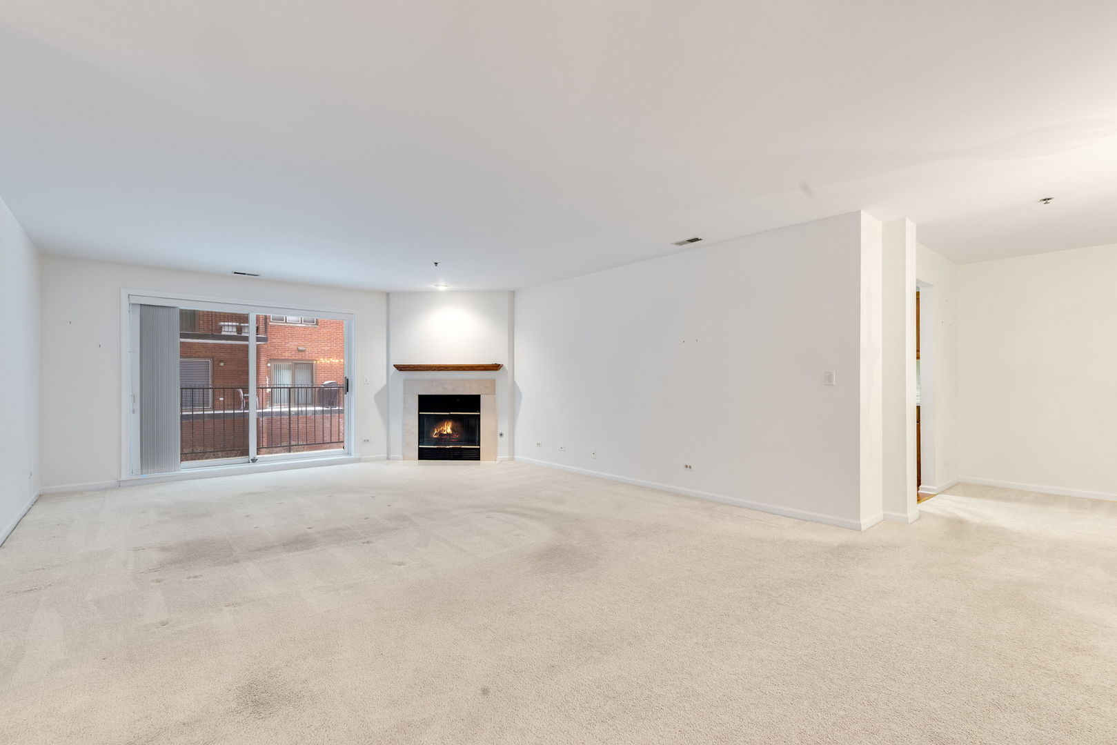 129 Acacia Circle #106E, Indian Head Park, IL 60525