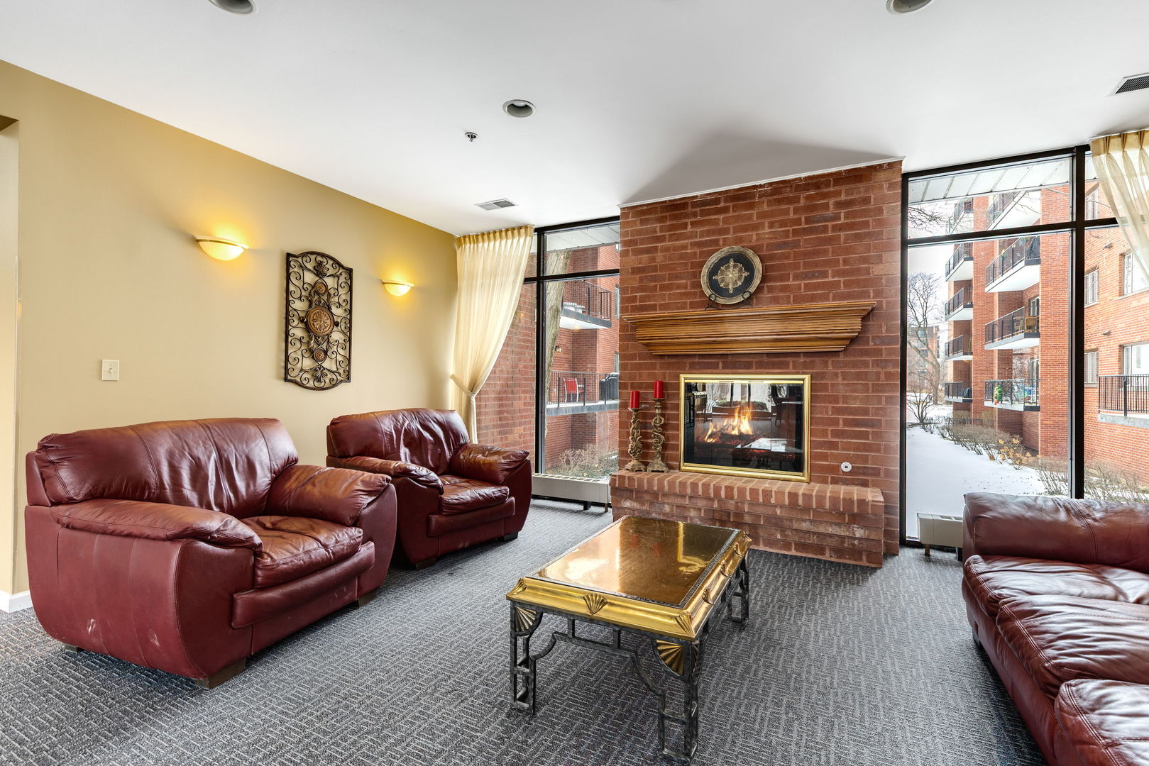 129 Acacia Circle #106E, Indian Head Park, IL 60525