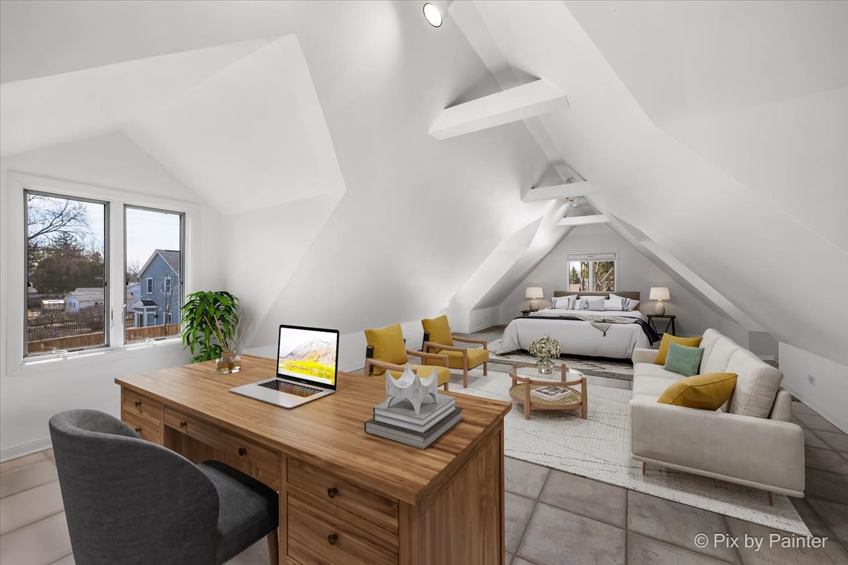 917 S Grove Avenue, Barrington, IL 60010