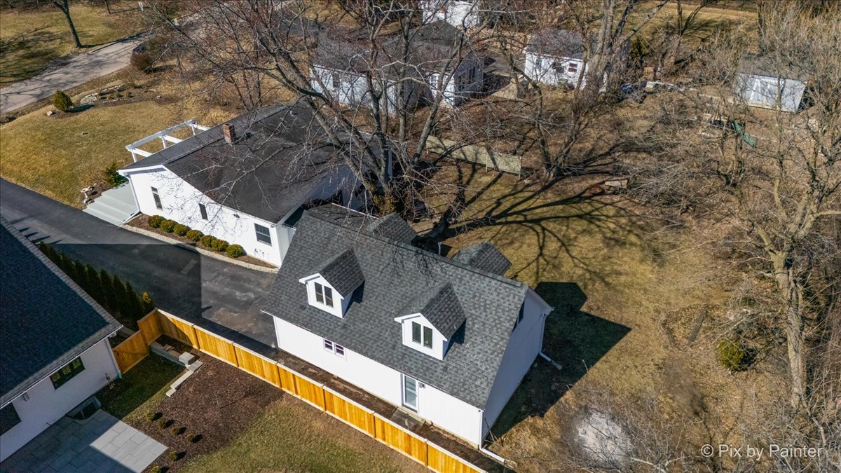 917 S Grove Avenue, Barrington, IL 60010