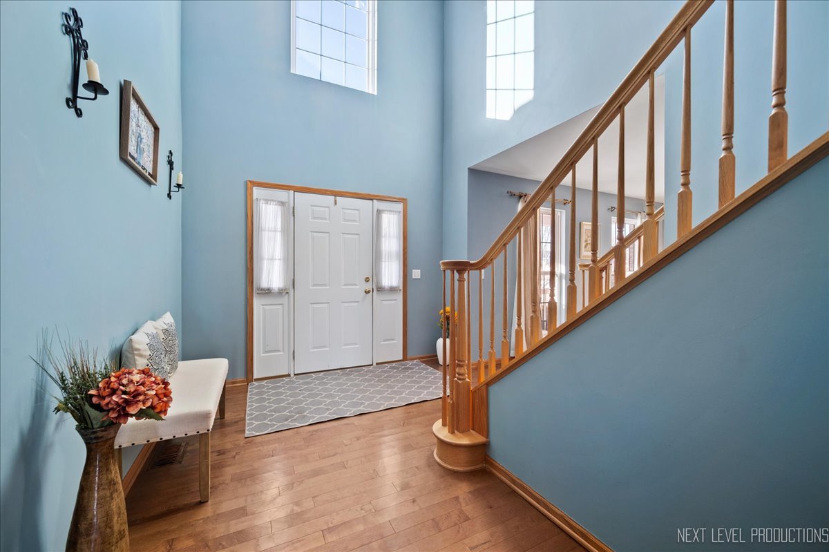 1910 Crestview Drive, Plainfield, IL 60586