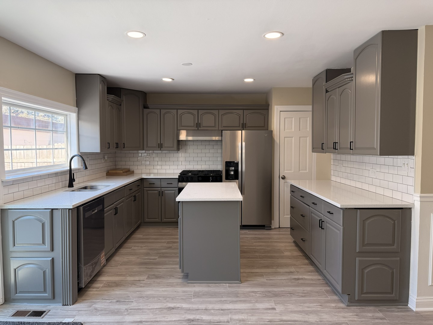 5583 CARMEL Drive, Hanover Park, IL 60133