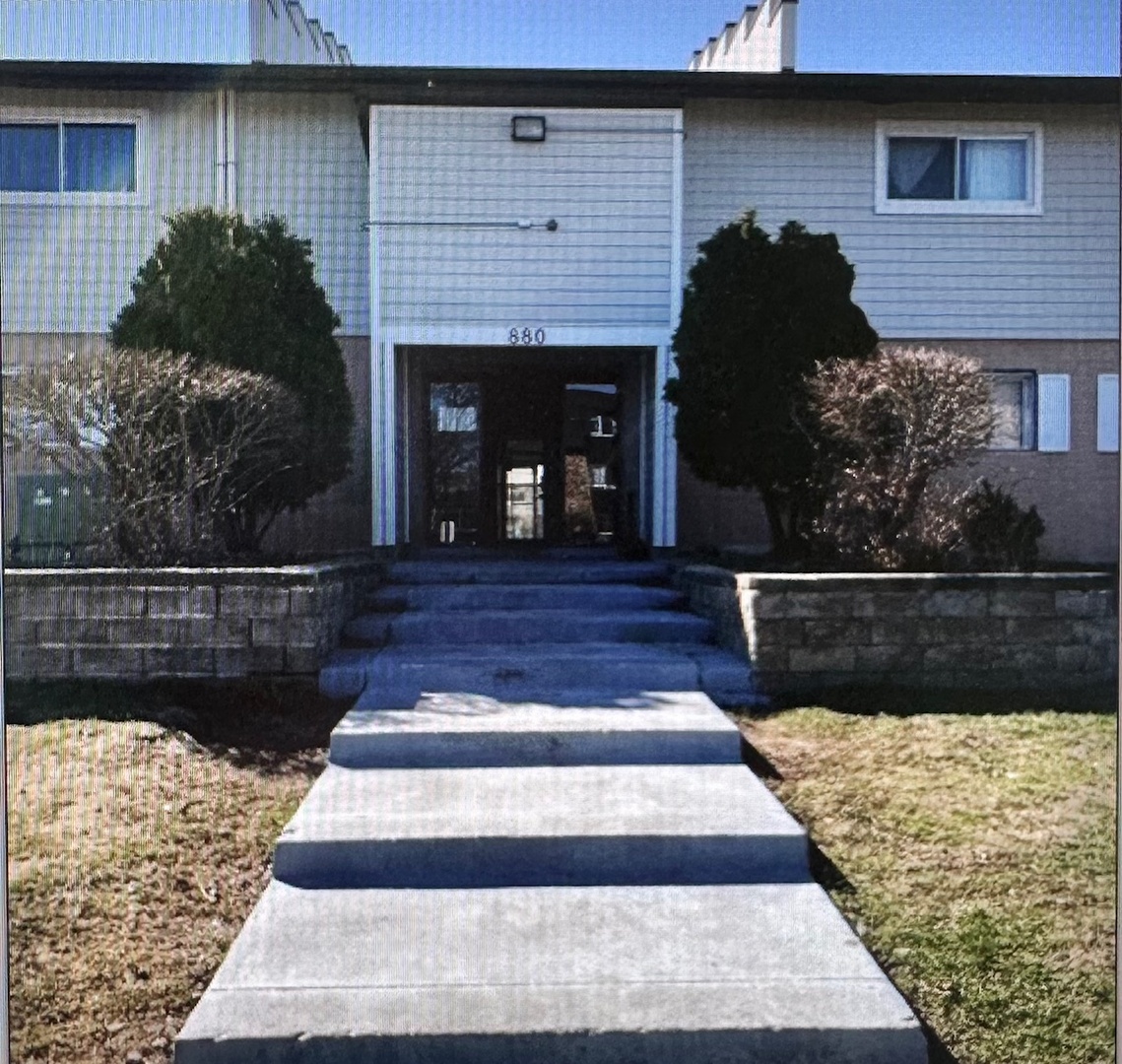 880 OLD WILLOW Road #282, Prospect Heights, IL 60070