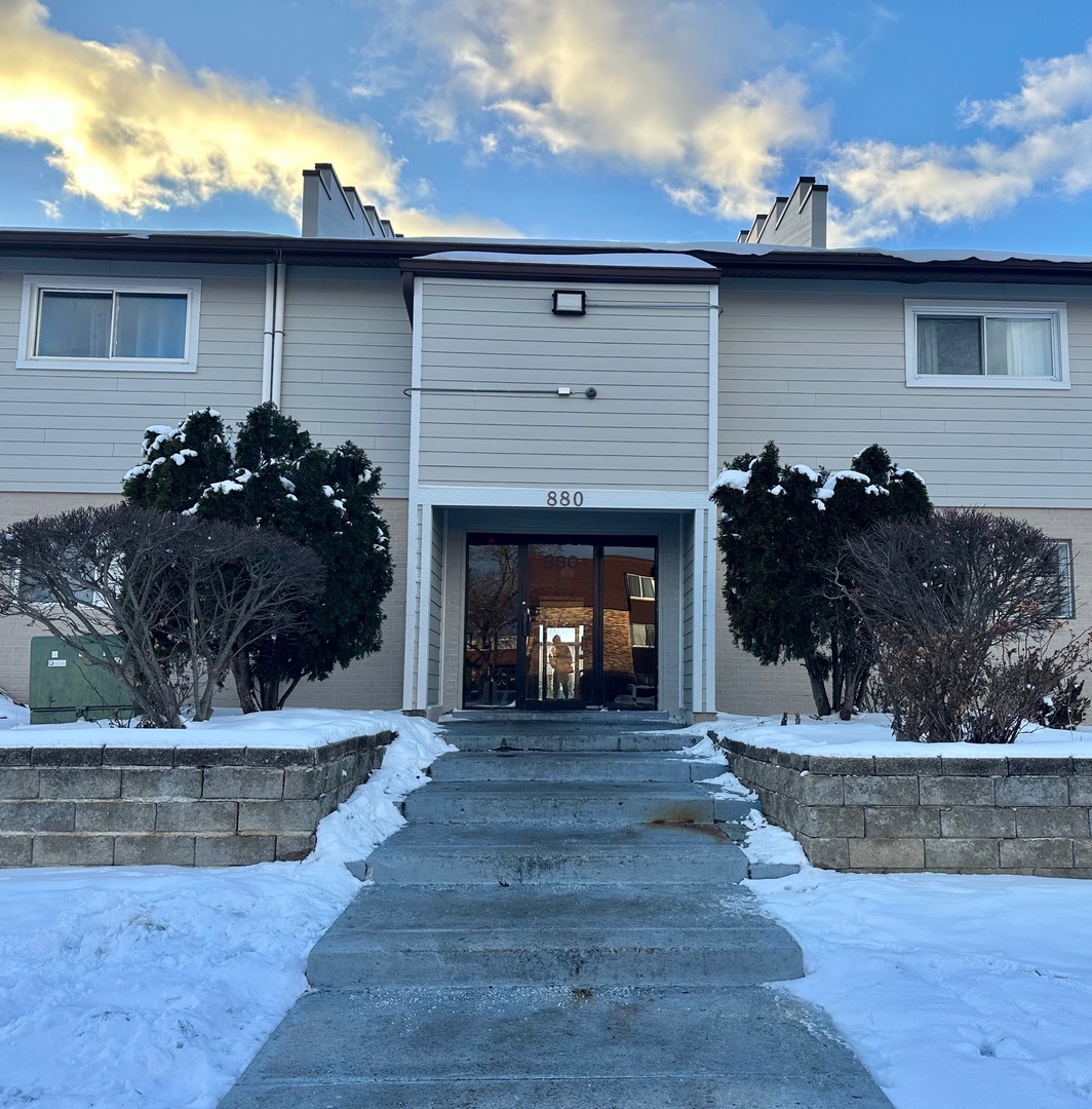 880 OLD WILLOW Road #282, Prospect Heights, IL 60070
