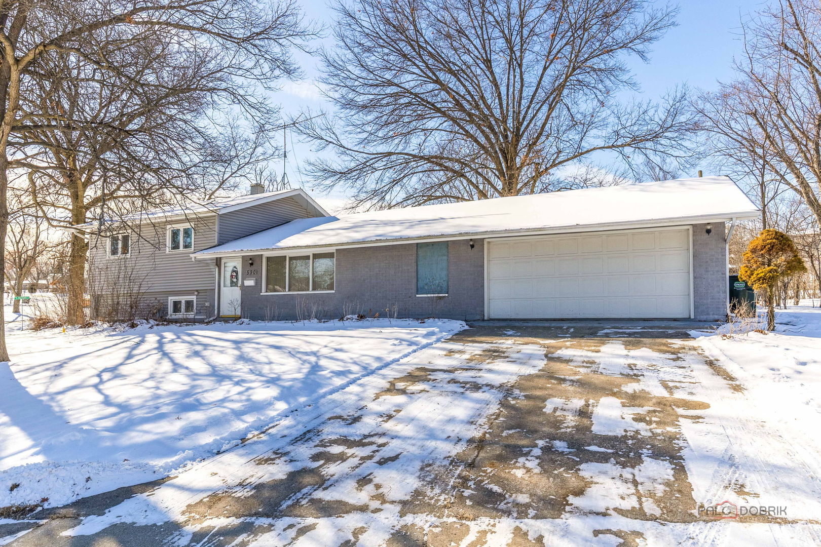 590 Durham Court, Hoffman Estates, IL 60169