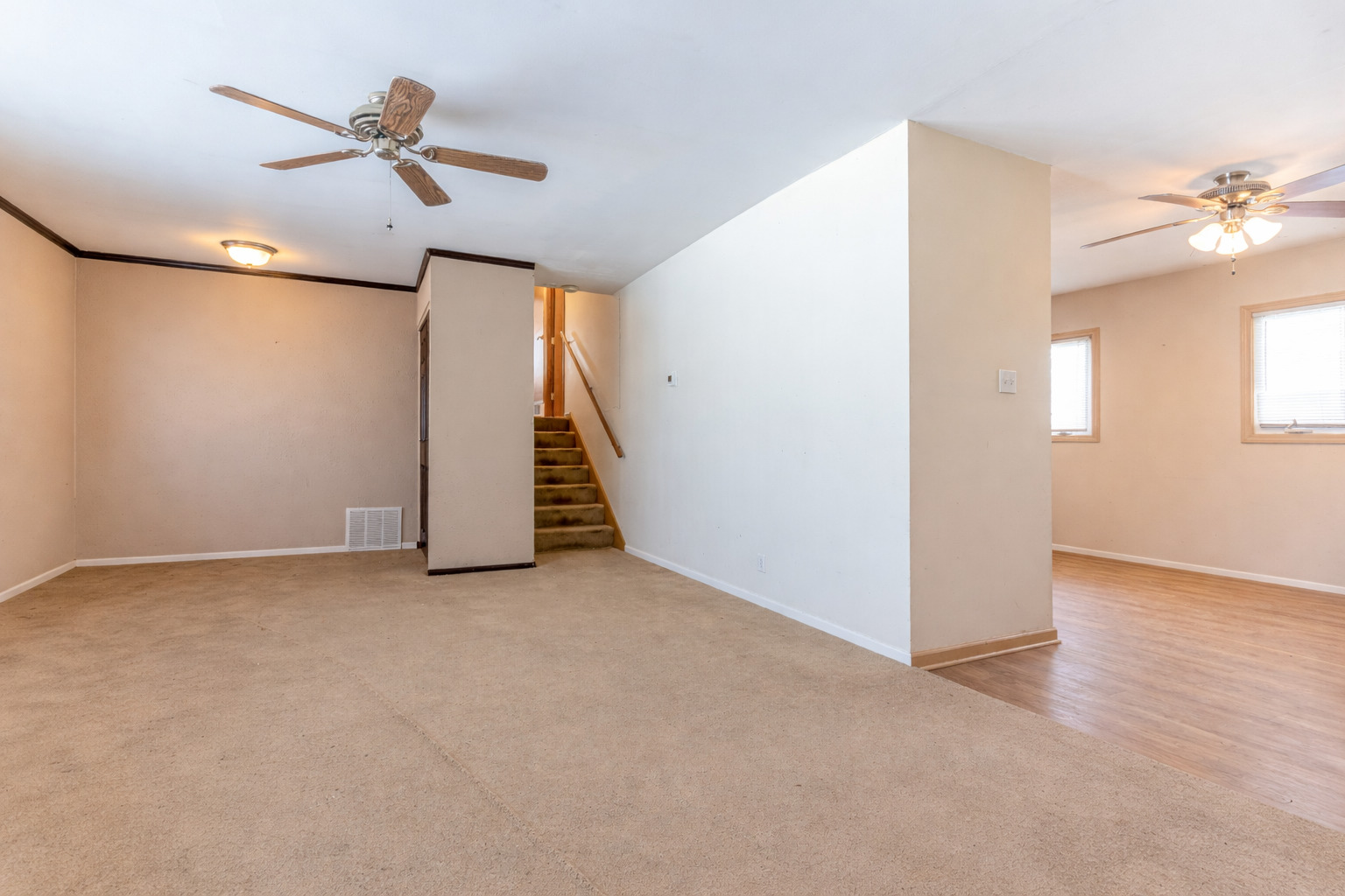 590 Durham Court, Hoffman Estates, IL 60169